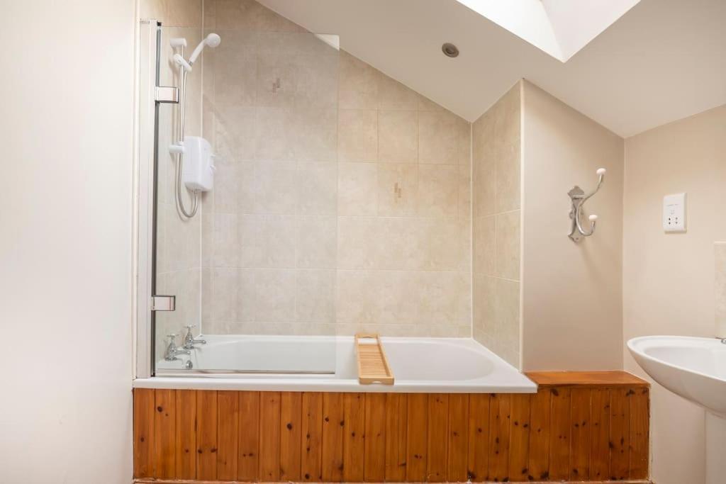 The Shed Villa Durham Bagian luar foto